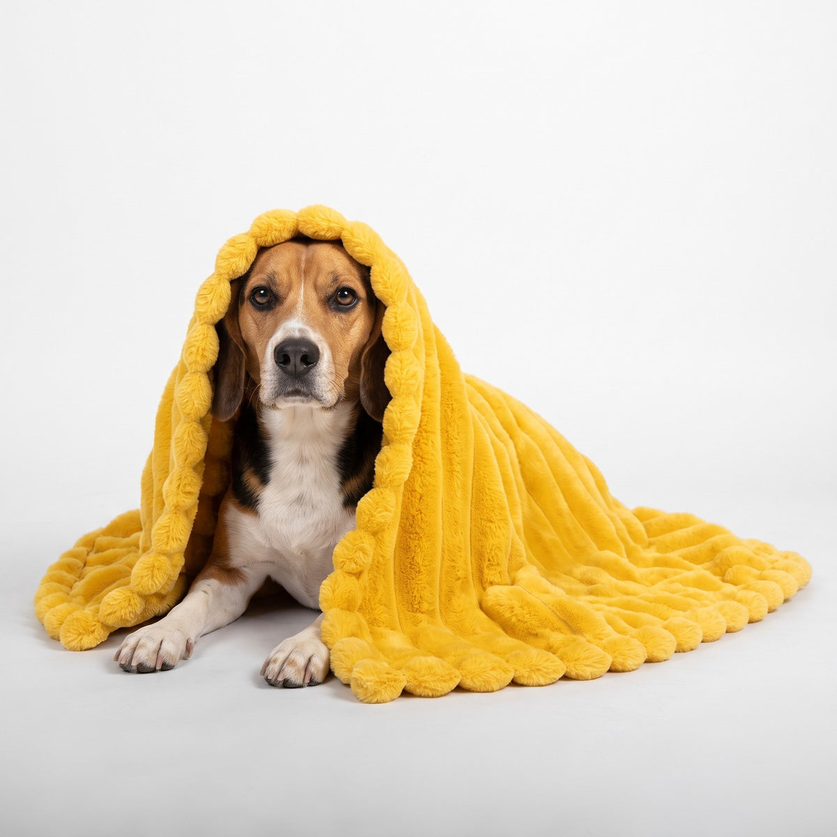 VOFFA Emotional Support Blanket in Sunny Yellow