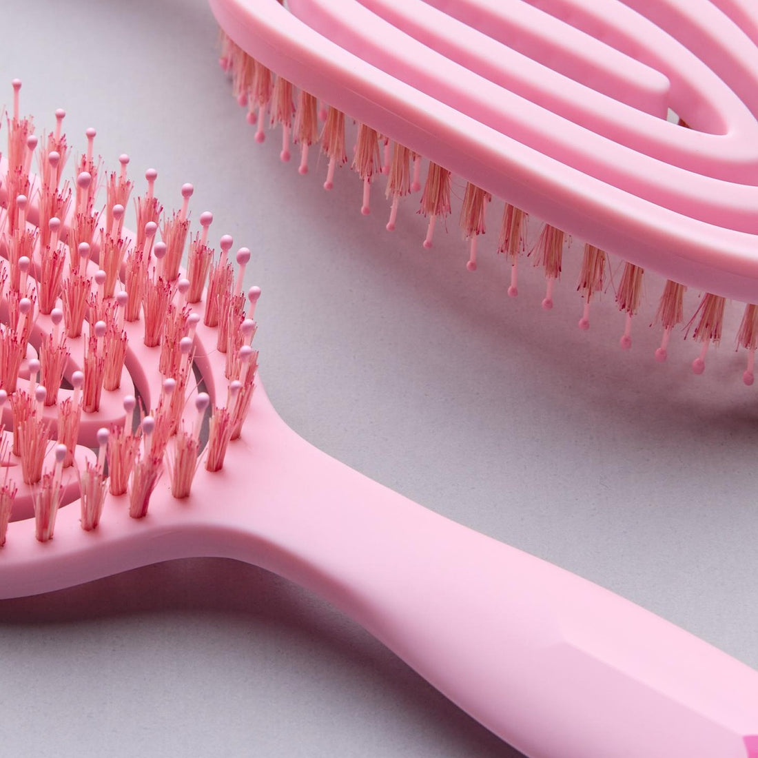 Boar bristles and detangling pins up close