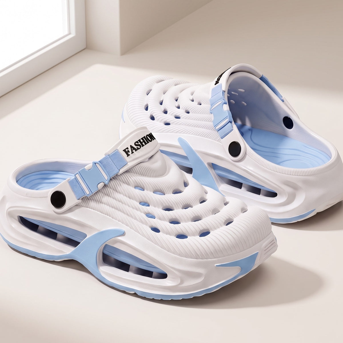 SVALA Cloud Clogs in Blue
